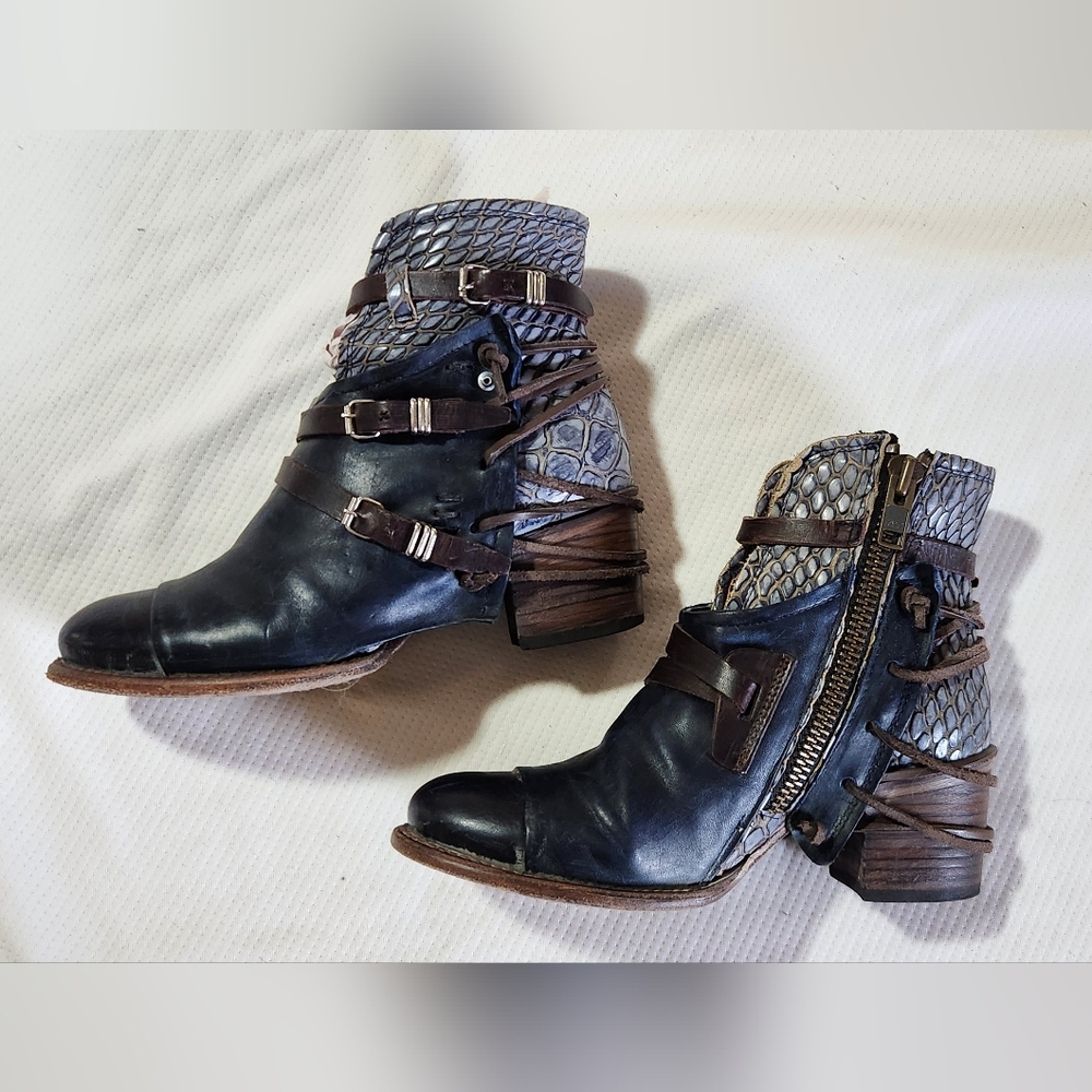 Freebird by Steven Navy & Brown Embossed Leather Ankle Booties - Picture 3 of 9